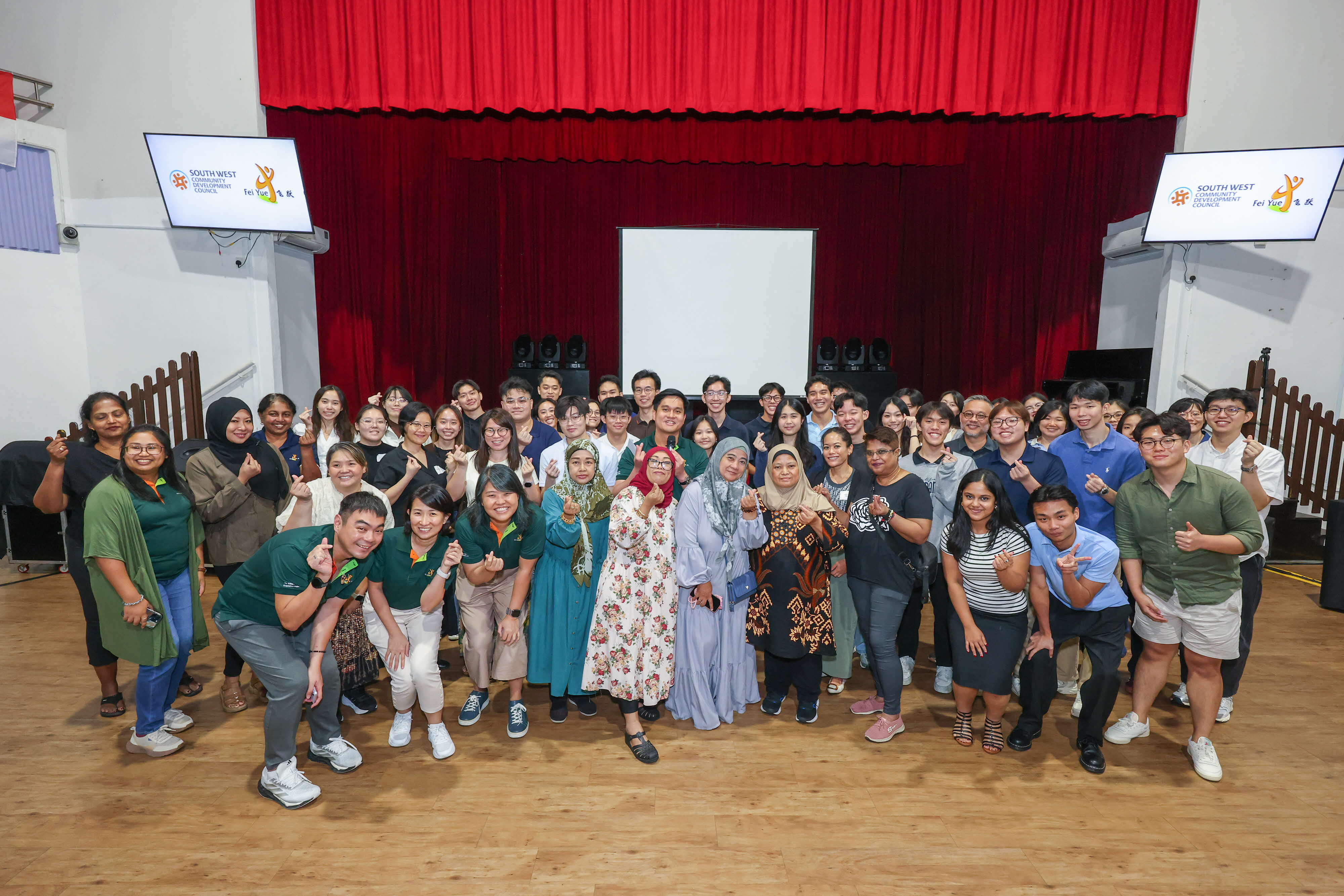 Group Photo at Fei Yue